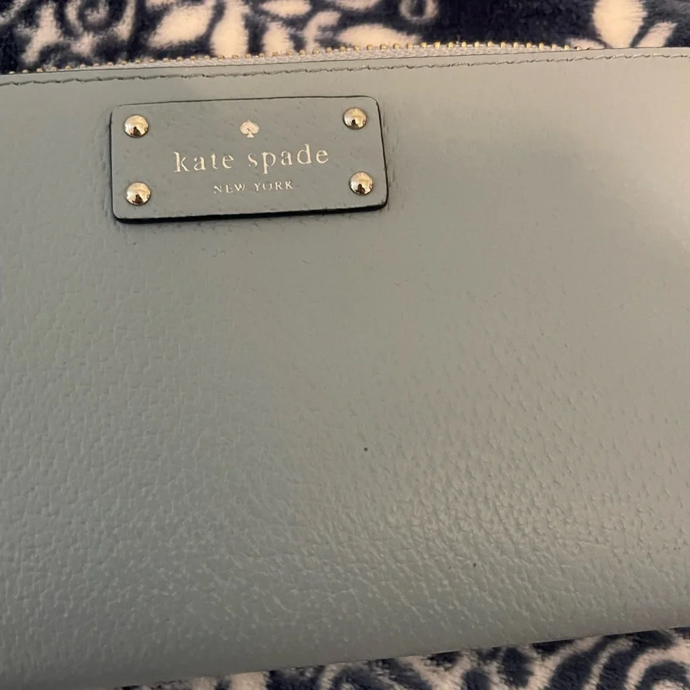 EXCELLENT CONDITION Kate Spade Large Continental Wallet in Light Blue - Picture 11 of 12